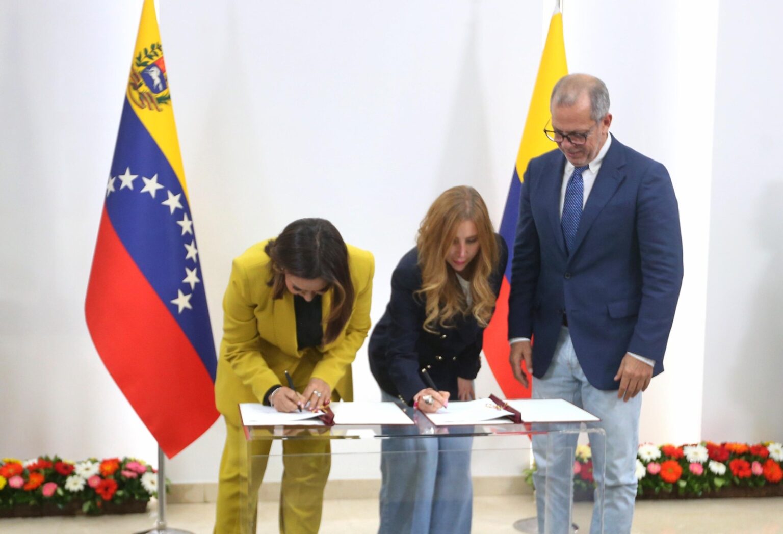 Colombia y Venezuela firman Memorando de Entendimiento para crear Zona ...